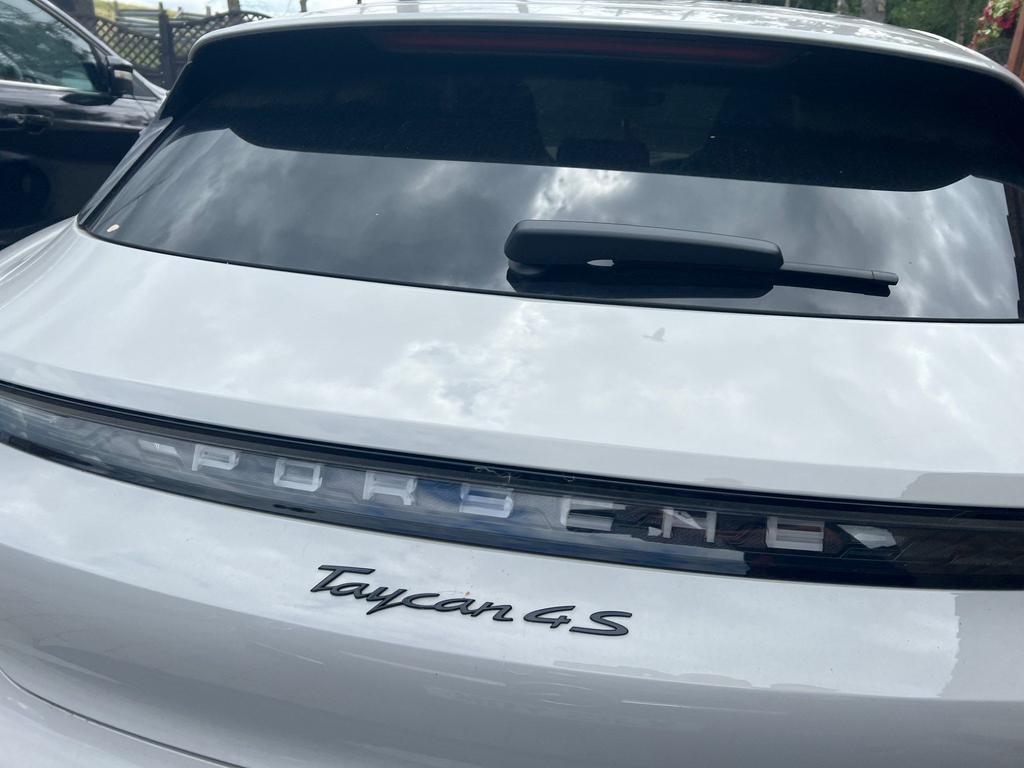 Porsche Taycan Estate Performance Plus 93.4kWh 4S Sport Turismo Auto 4WD 5dr (11kW Charger)