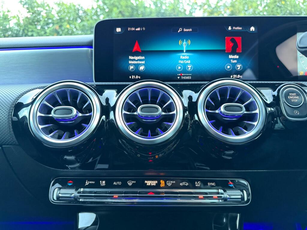 2020 Mercedes-Benz A Class thumbnail 30
