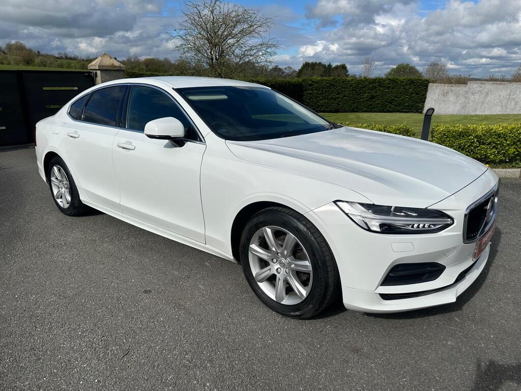 Volvo S90 Saloon 2.0 D4 Momentum Auto Euro 6 (s/s) 4dr