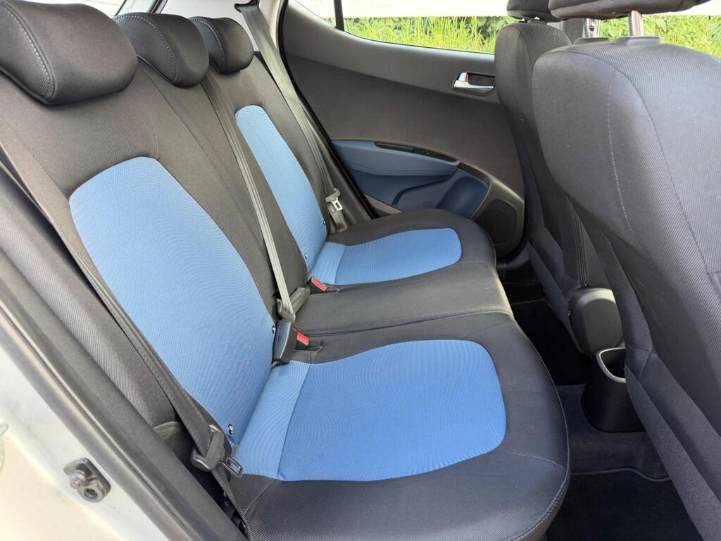 2015 Hyundai i10 thumbnail 21
