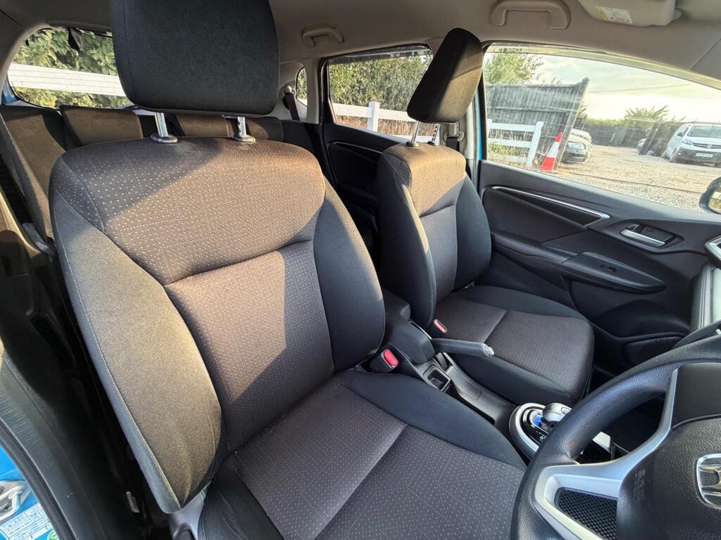 2014 Honda Jazz thumbnail 15