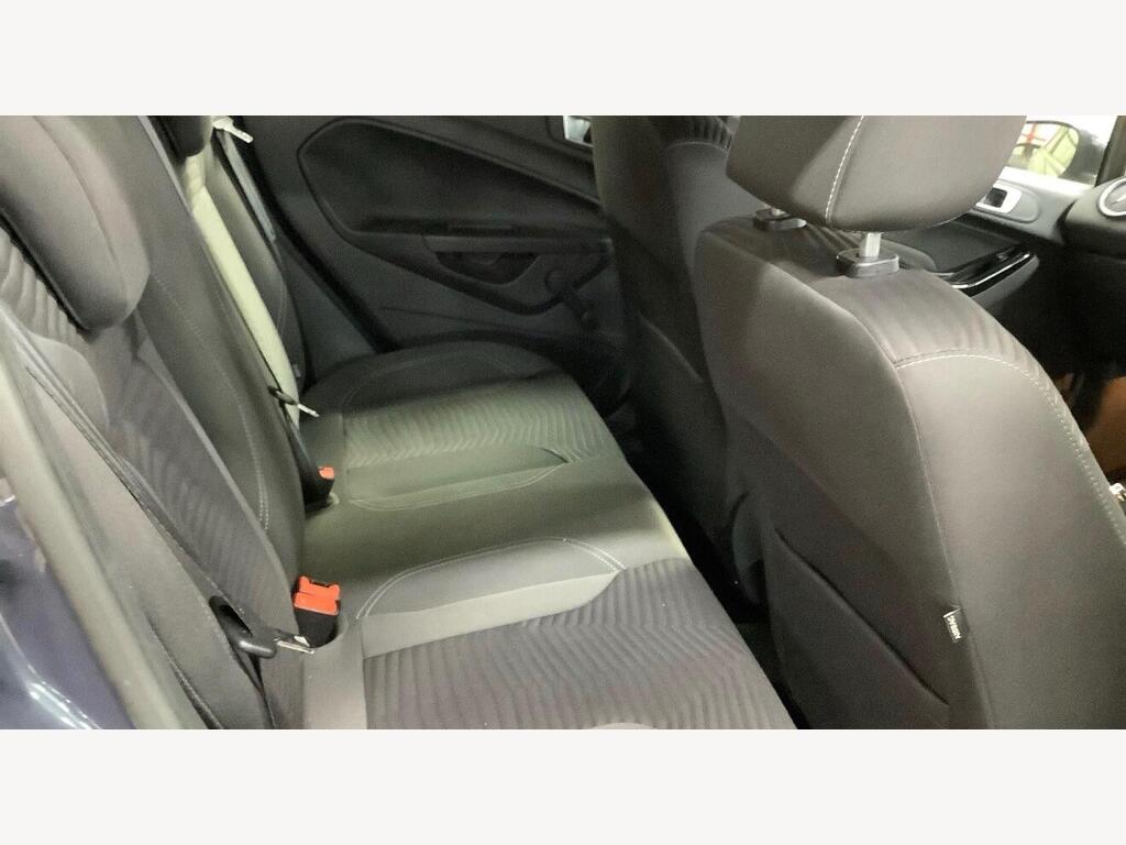 2013 Ford Fiesta thumbnail 10