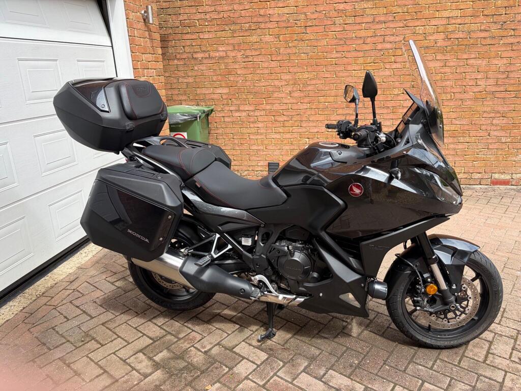 Honda NT1100