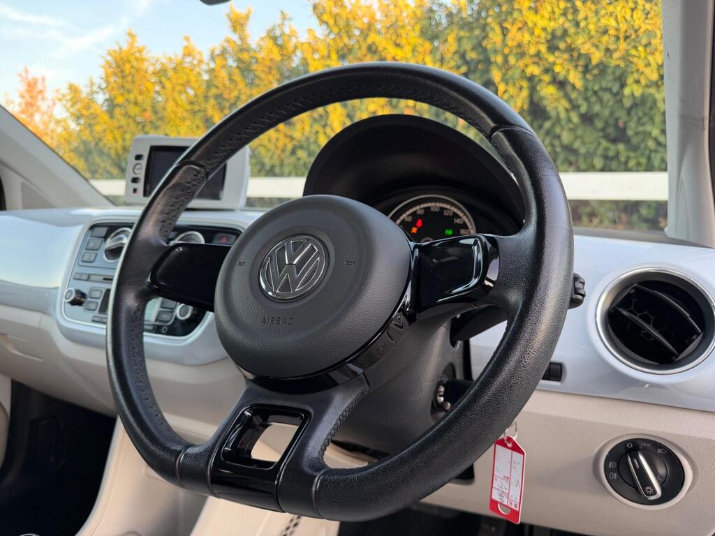 2013 Volkswagen up! thumbnail 28