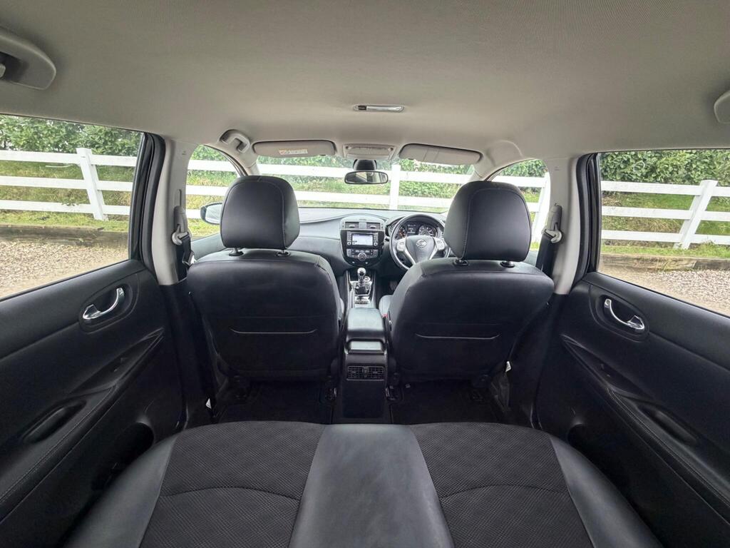 2017 Nissan Pulsar thumbnail 20