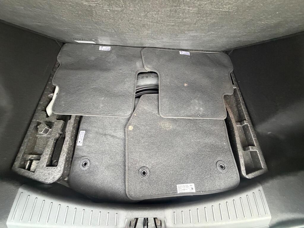 2018 Ford Kuga thumbnail 30