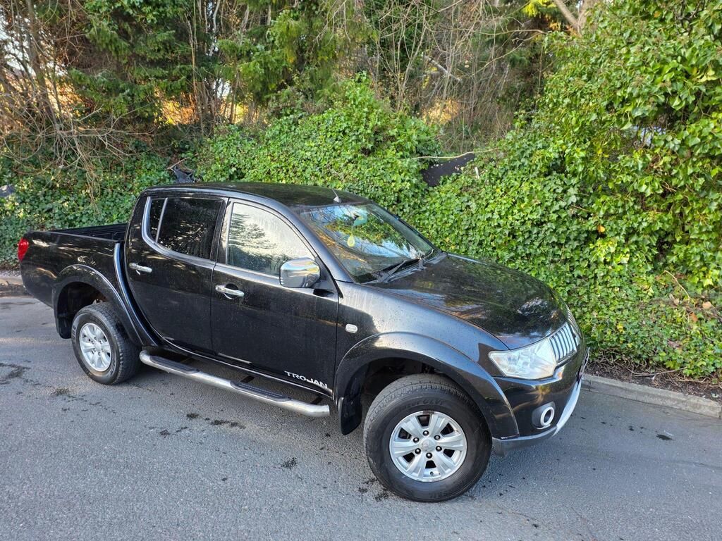 Mitsubishi L200 Pickup 2.5 DI-D Trojan 4WD Euro 5 4dr