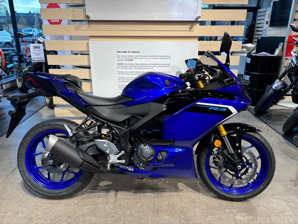Yamaha R3