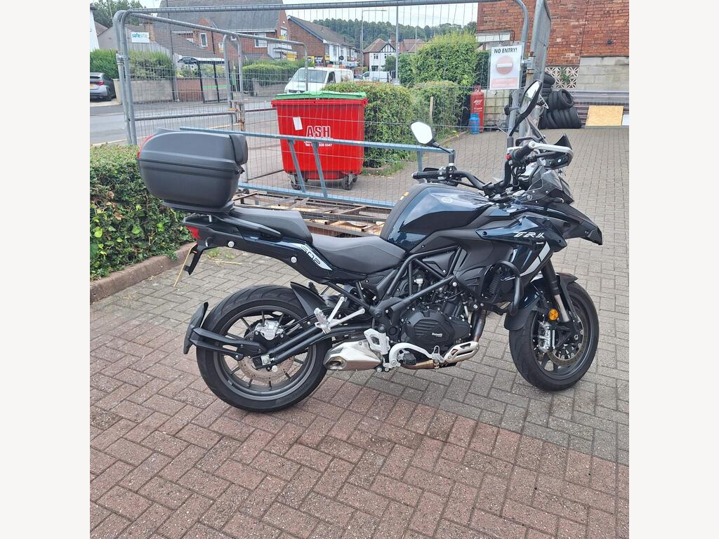 Benelli TRK 502