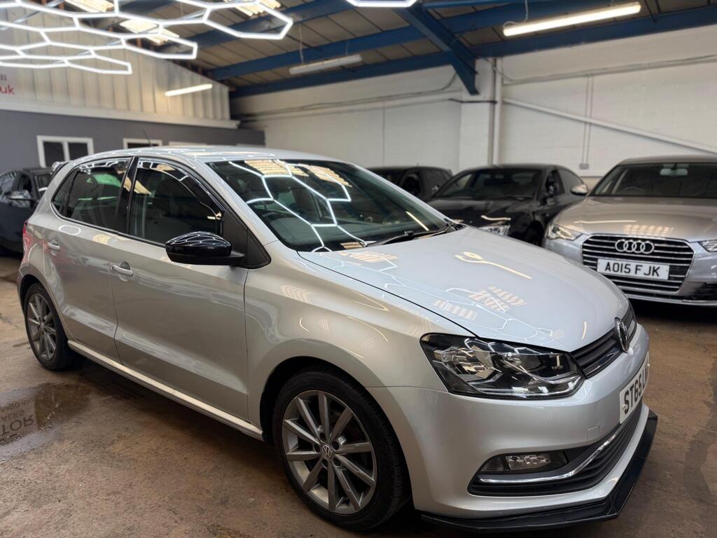 Volkswagen Polo Hatchback 1.2 TSI BlueMotion Tech SE Design Euro 6 (s/s) 5dr