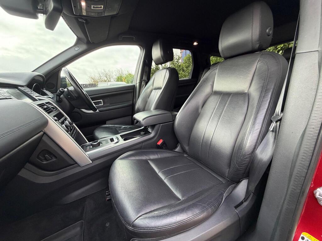 Land Rover Discovery Sport 2.0 Si4 HSE Auto 4WD Euro 6 (s/s) 5dr thumbnail 8