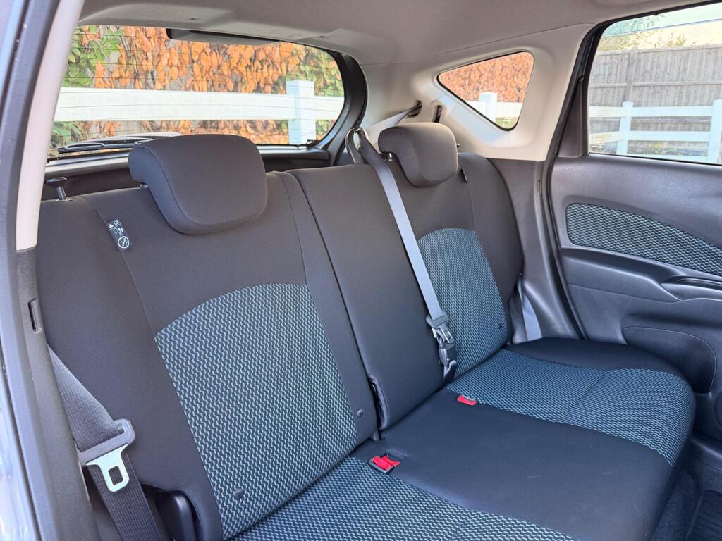 2013 Nissan Note thumbnail 25