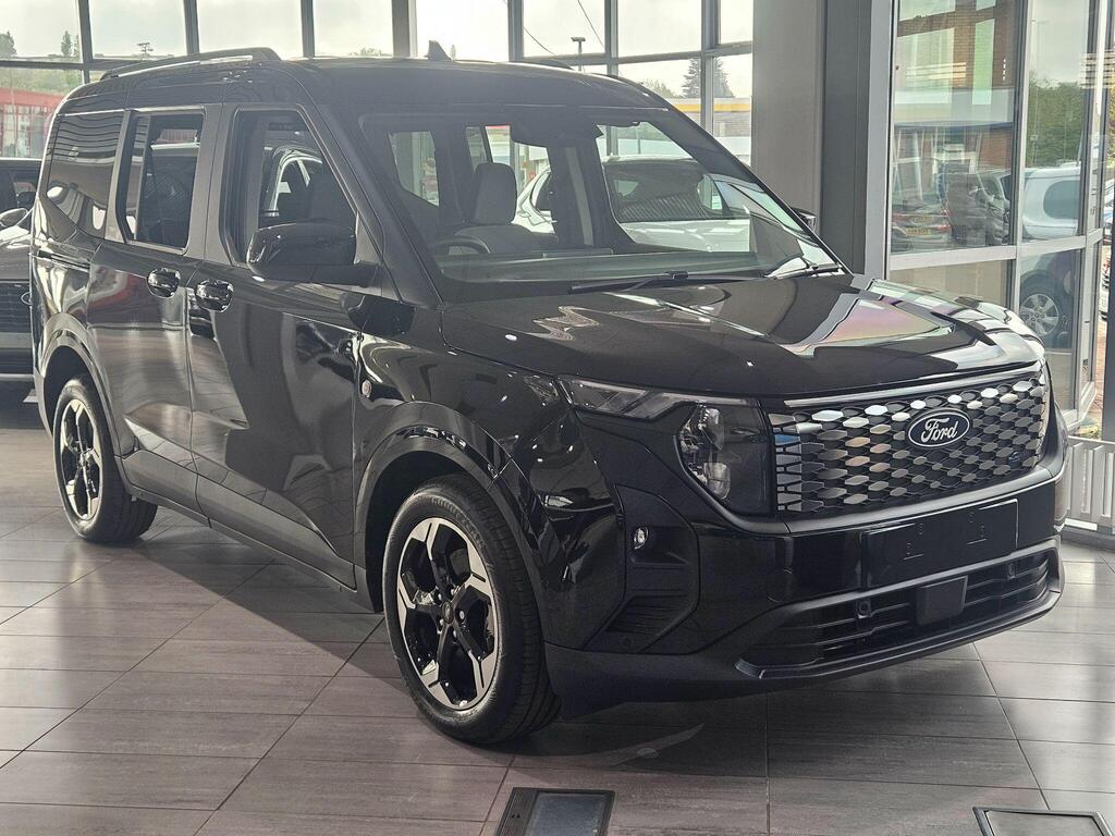 Ford E-Tourneo Courier