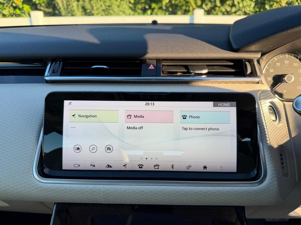 2017 Land Rover Range Rover Velar thumbnail 30