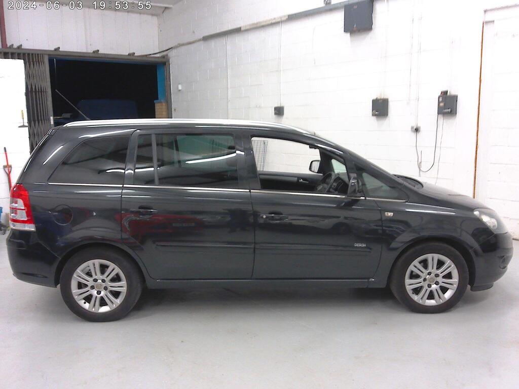 Vauxhall Zafira MPV 1.8 16V Design Euro 5 5dr