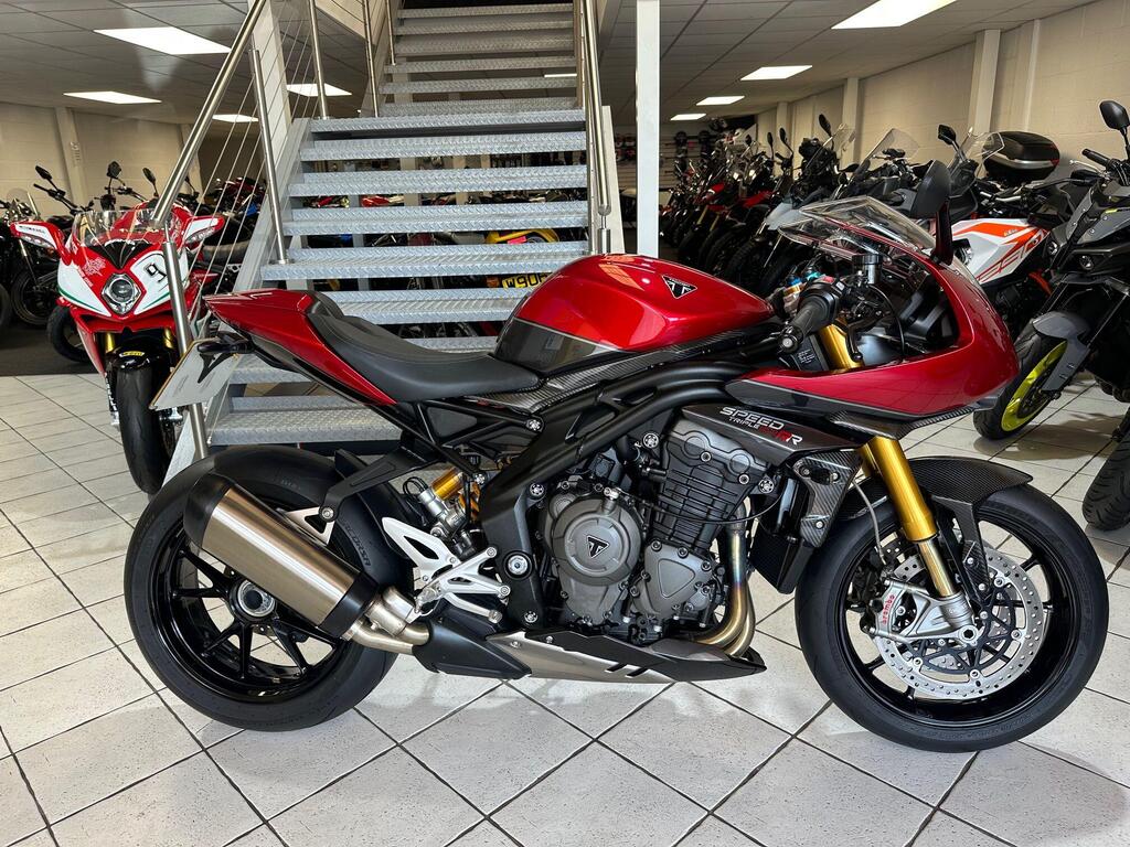 Triumph Speed Triple 1200