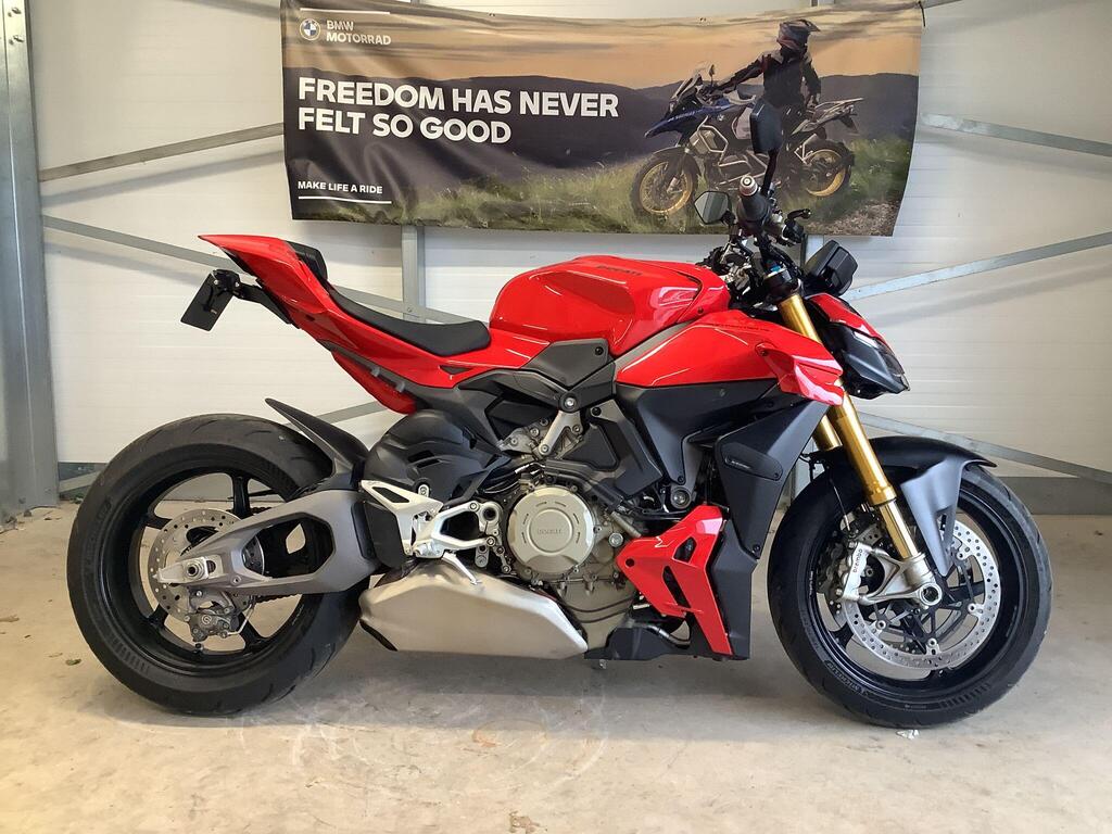 Ducati Streetfighter V4S