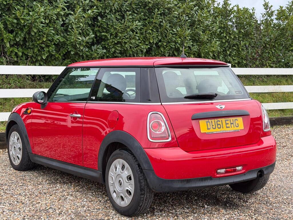 2011 MINI Hatch thumbnail 5