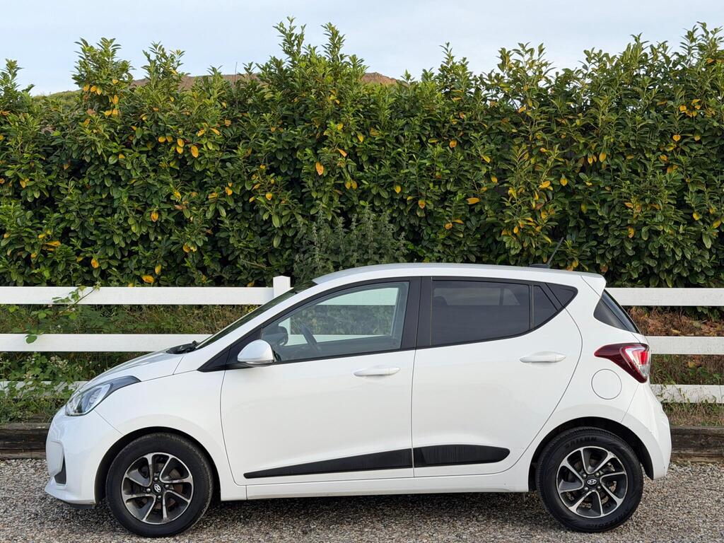 2017 Hyundai i10 thumbnail 10