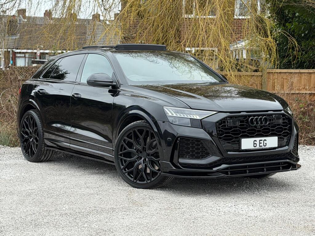 Audi RSQ8
