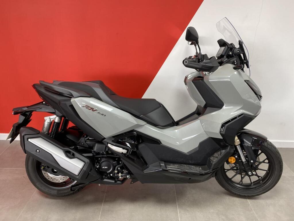 Honda ADV 350