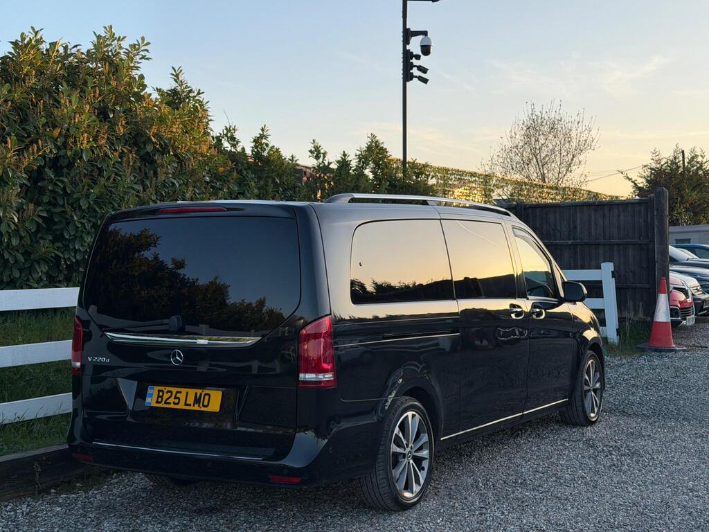 2019 Mercedes-Benz V Class thumbnail 12