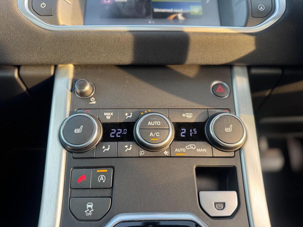 Land Rover Range Rover Evoque 2.0 TD4 SE Auto 4WD Euro 6 (s/s) 5dr thumbnail 35