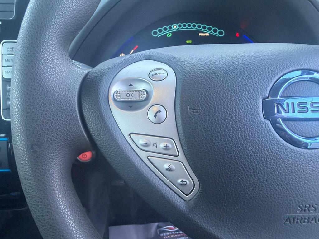 2017 Nissan Leaf thumbnail 20