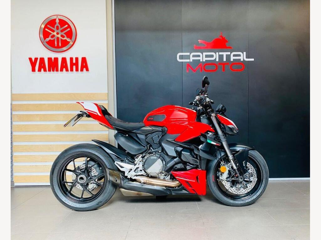 Ducati Streetfighter V2