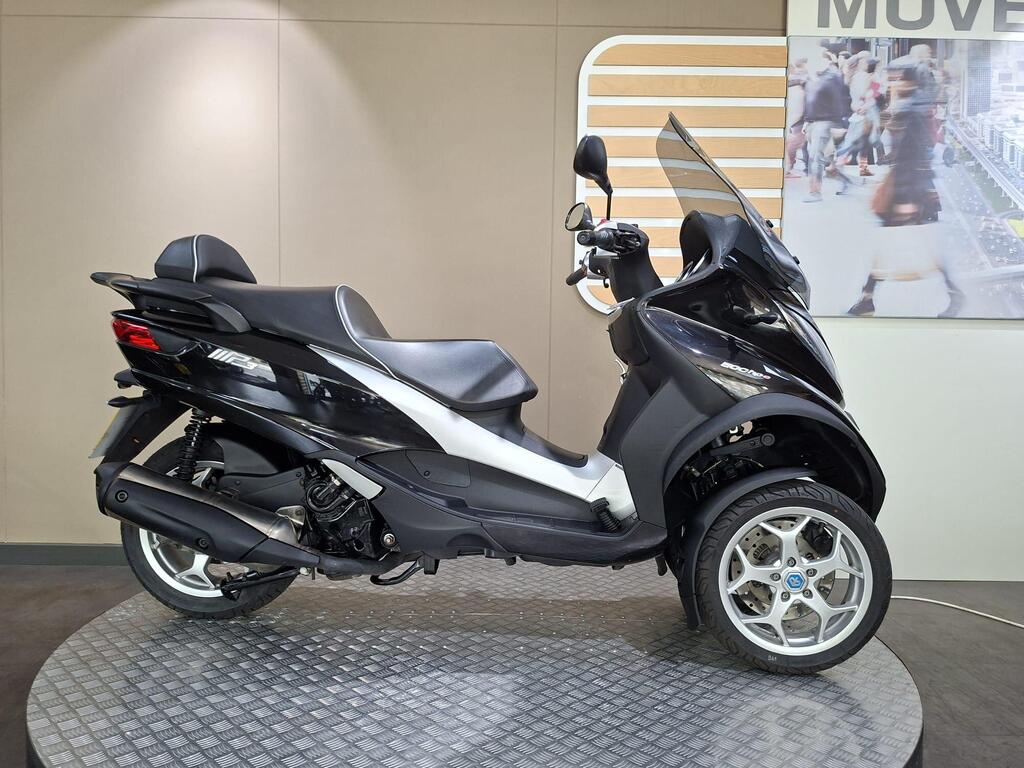 Piaggio MP3 500