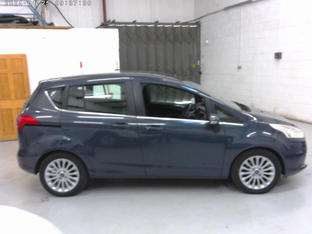 Ford B-Max MPV 1.0T EcoBoost Titanium Euro 5 5dr