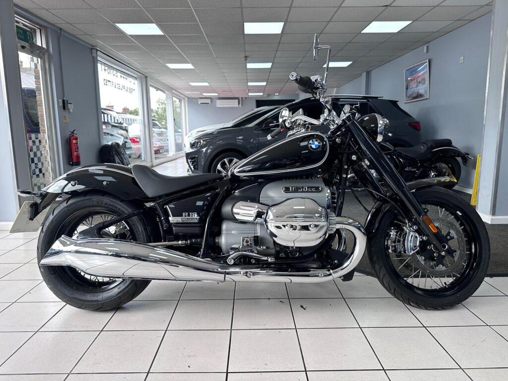 BMW R 18