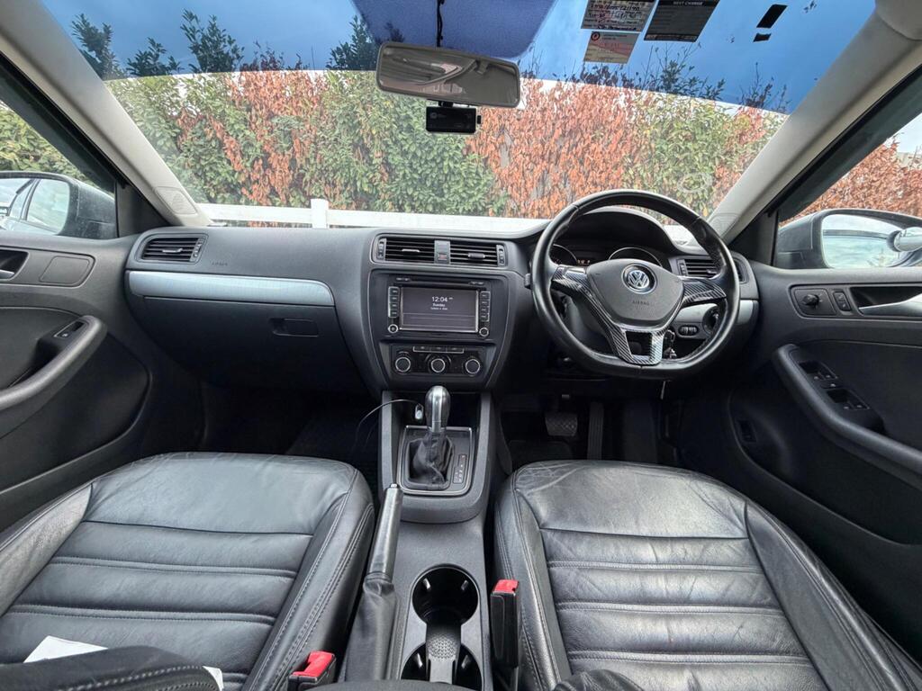 2016 Volkswagen Jetta thumbnail 16