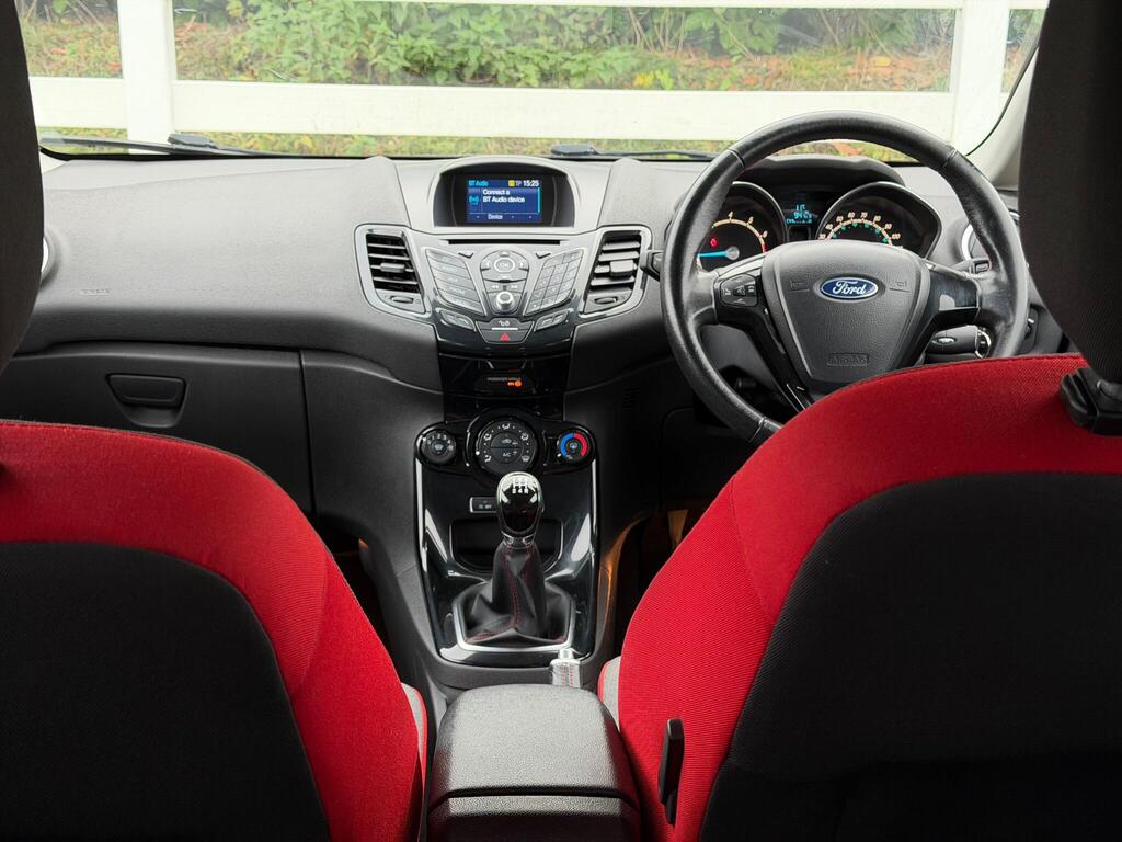 Ford Fiesta 1.0T EcoBoost Zetec S Euro 6 (s/s) 3dr thumbnail 23