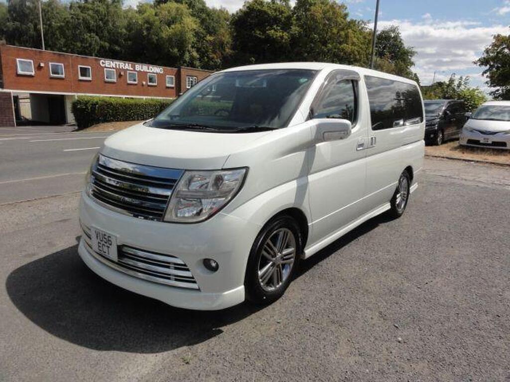 Nissan Elgrand MPV RIDER S GRADE 4.5 BIMTA CERTIFIED
