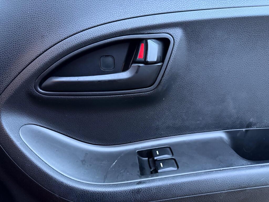 2013 Kia Picanto thumbnail 24