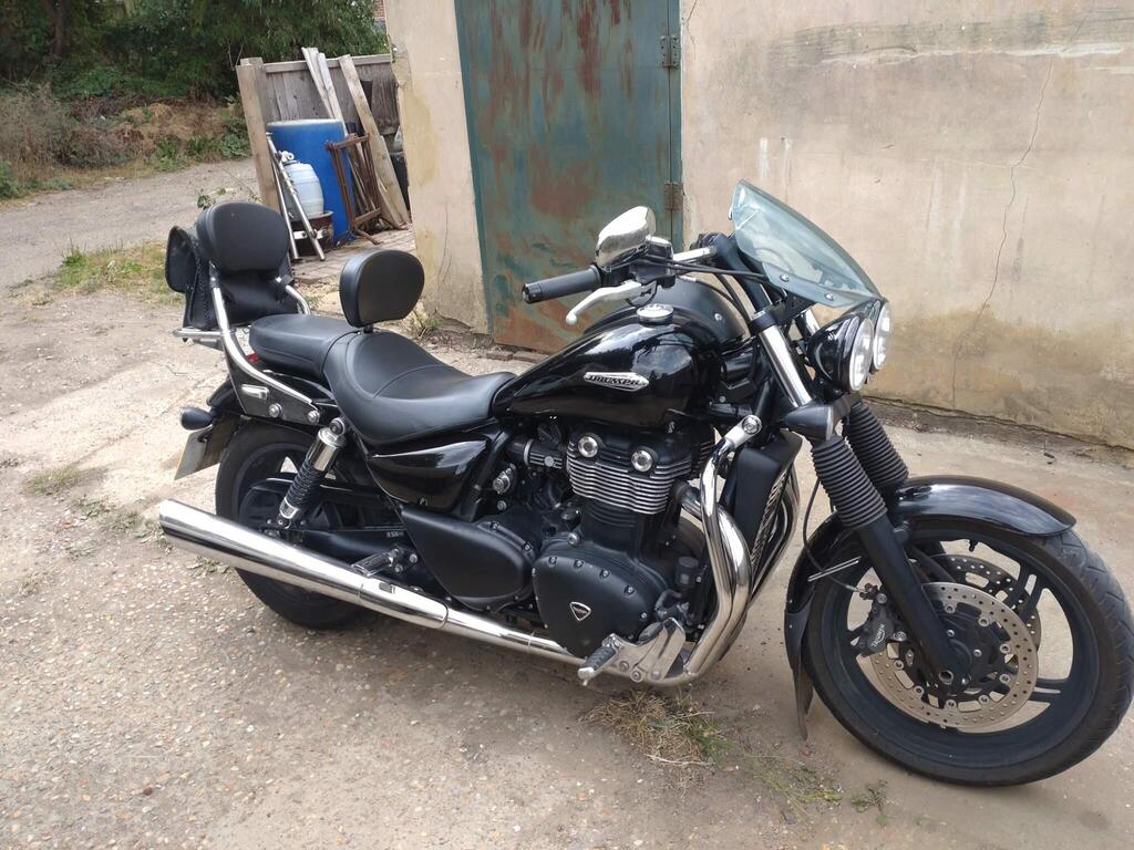 Triumph Thunderbird 1700