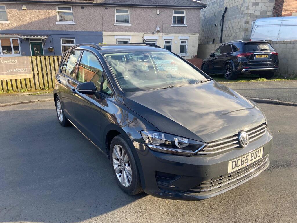 Volkswagen Golf SV