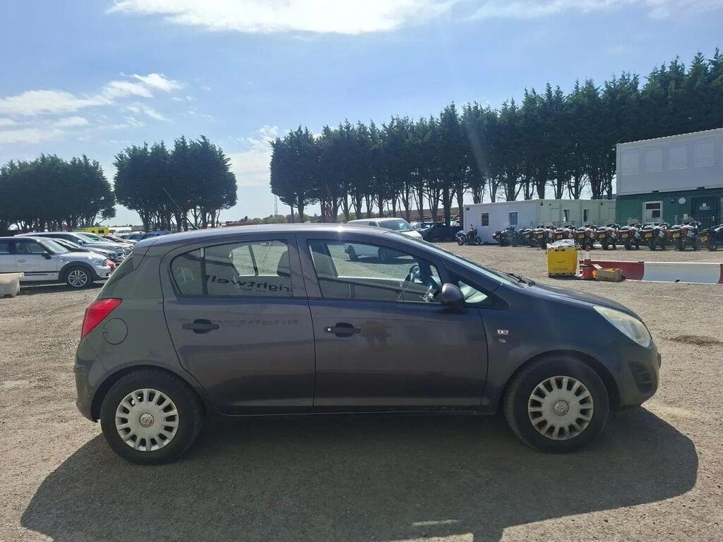 Vauxhall Corsa Hatchback 1.3 CDTi ecoFLEX SE Euro 5 5dr