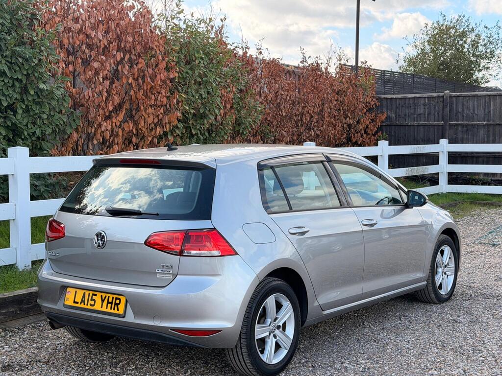 2015 Volkswagen Golf thumbnail 23