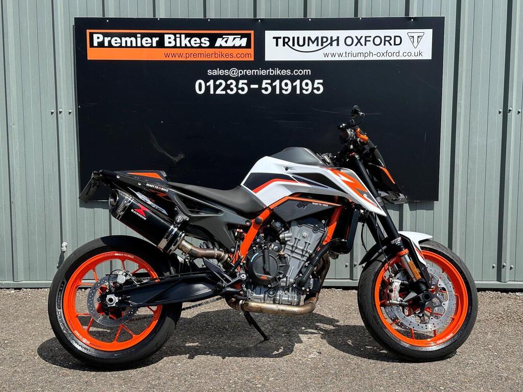 KTM 890 Duke