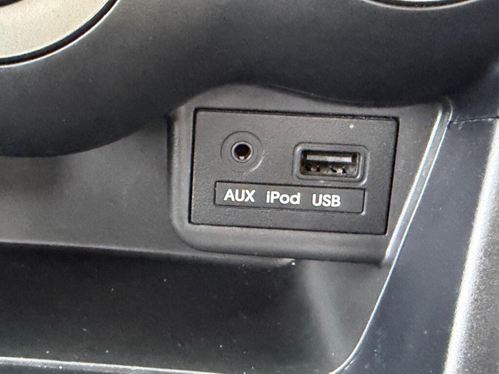 2011 Hyundai i10 thumbnail 24