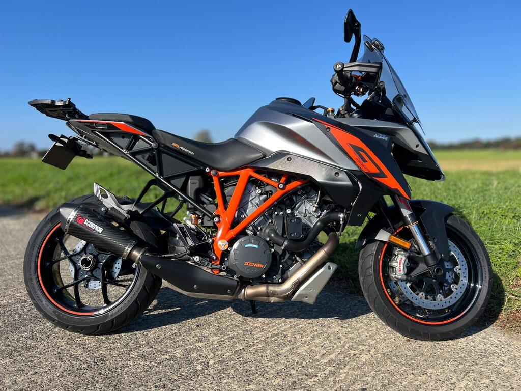 KTM 1290 Super Duke GT