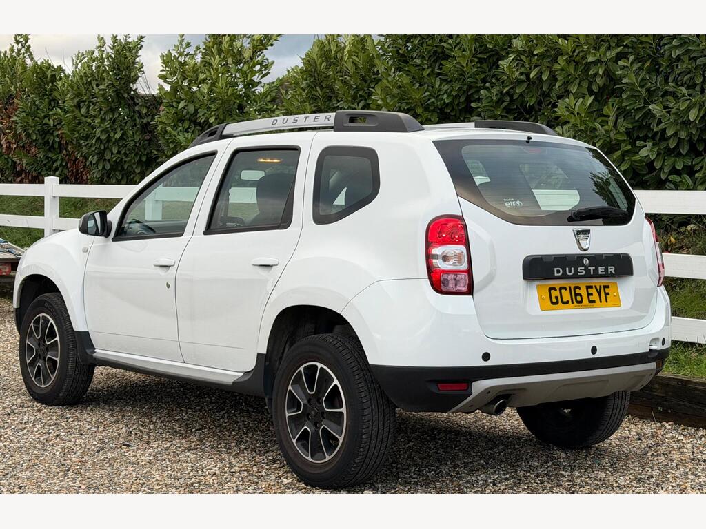 2016 Dacia Duster thumbnail 8