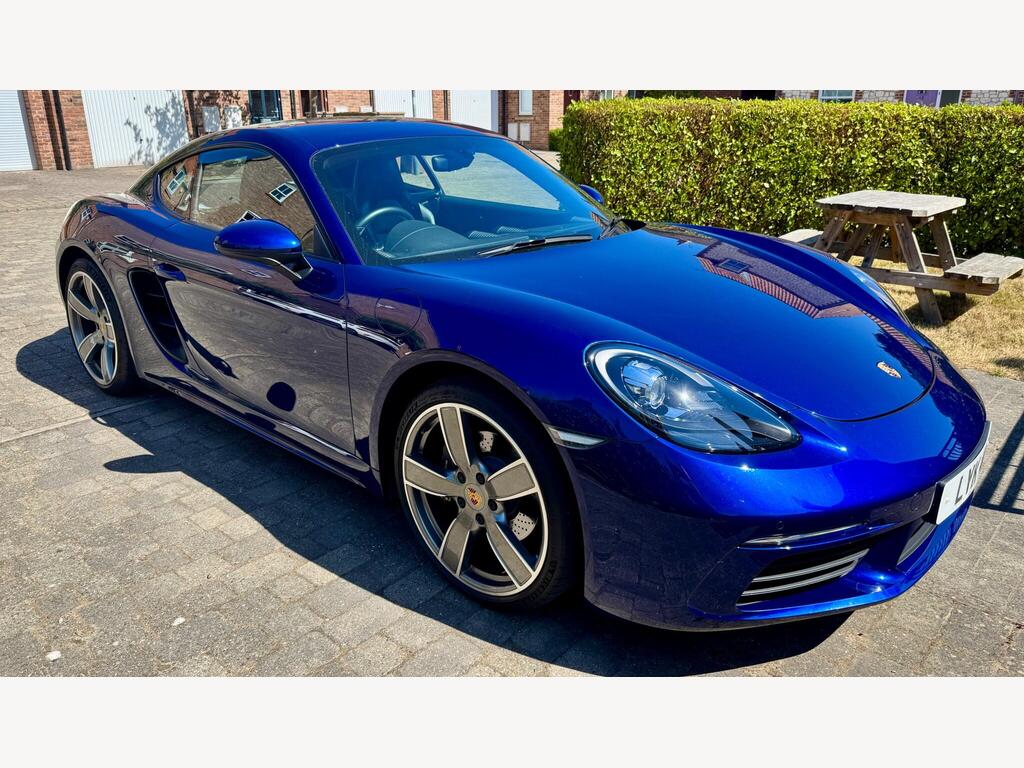 Porsche 718 Cayman