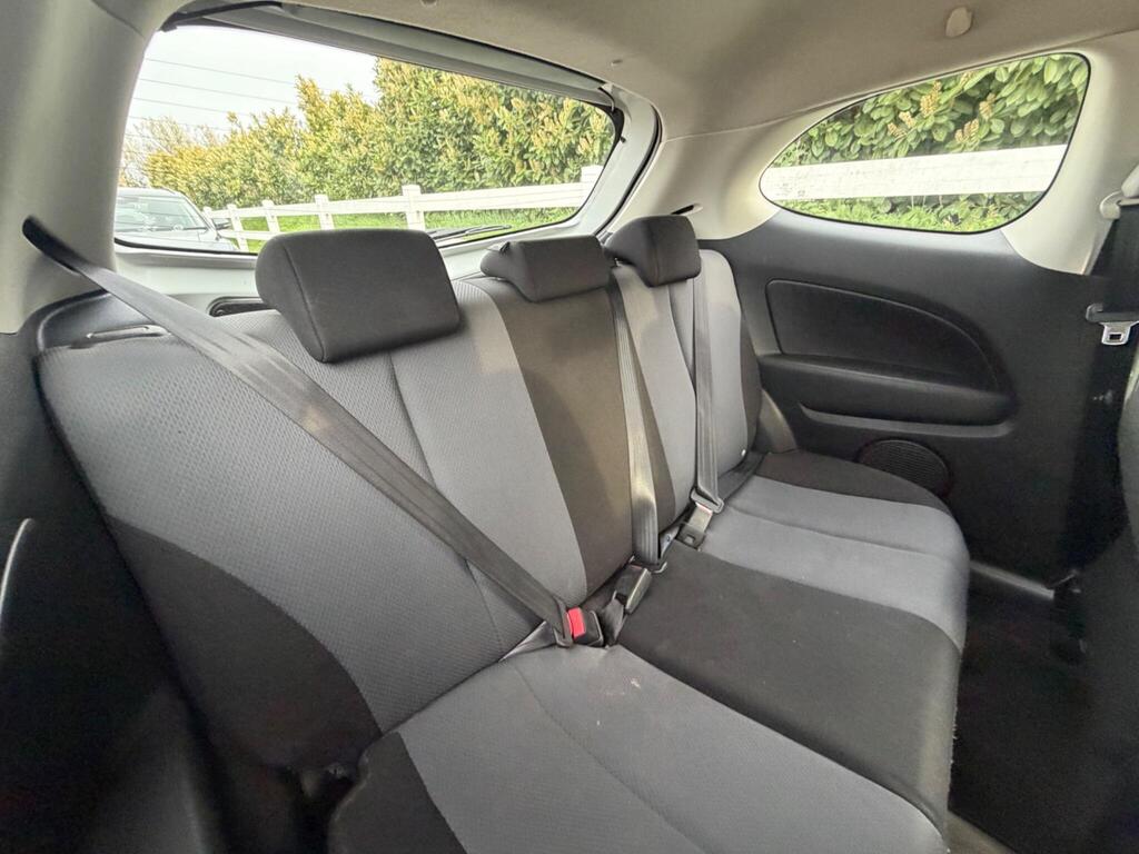 2010 Mazda Mazda2 thumbnail 20