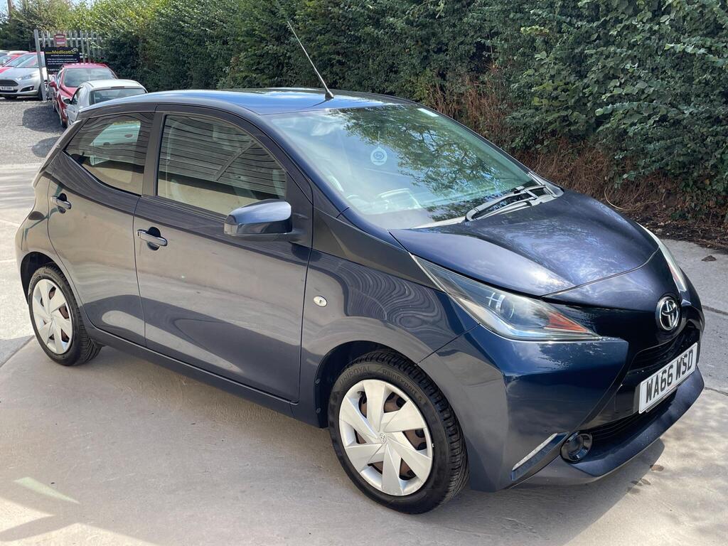 Toyota AYGO Hatchback 1.0 VVT-i x-play Euro 6 5dr