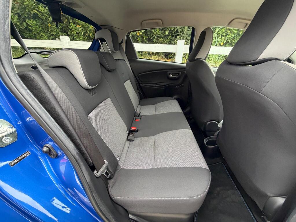 2020 Toyota Yaris thumbnail 22