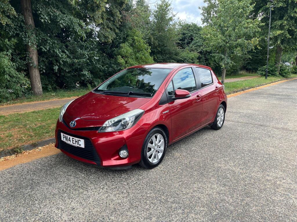 Toyota Yaris Hatchback 1.5 VVT-h Icon Plus CVT Euro 5 5dr