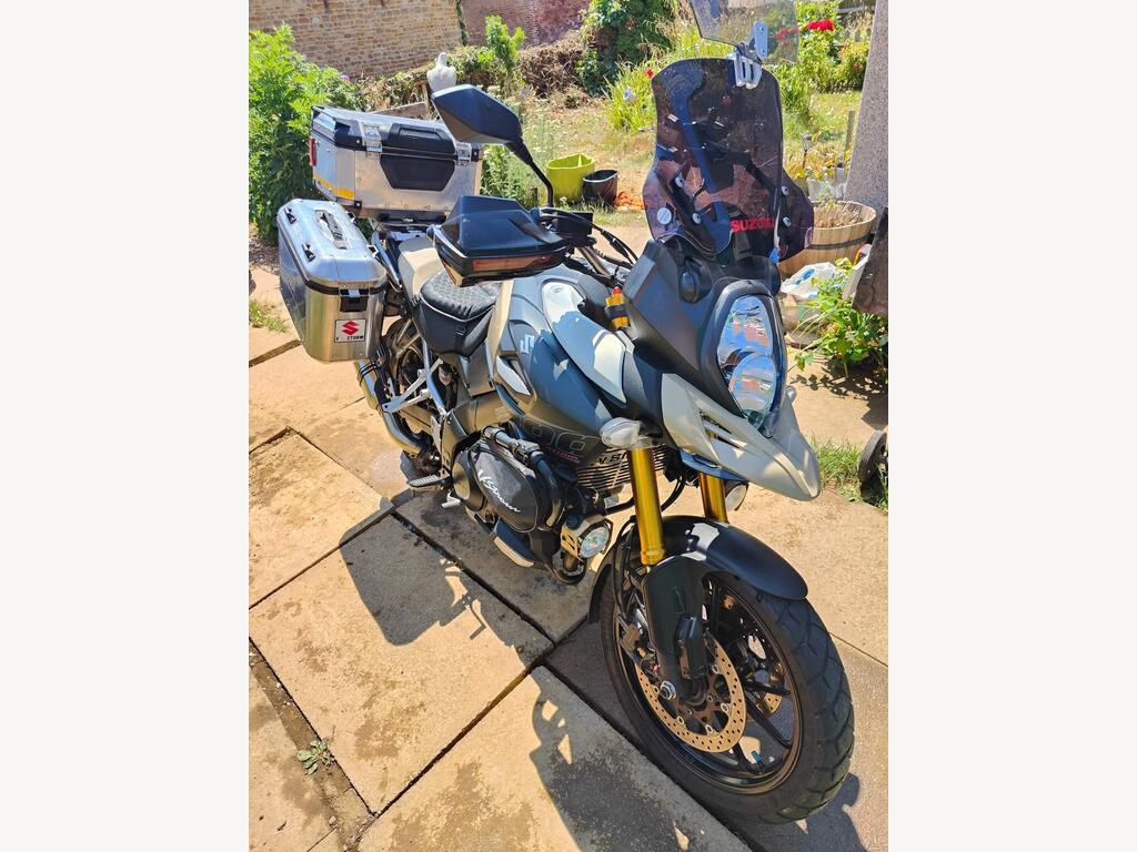 Suzuki V-Strom 1000